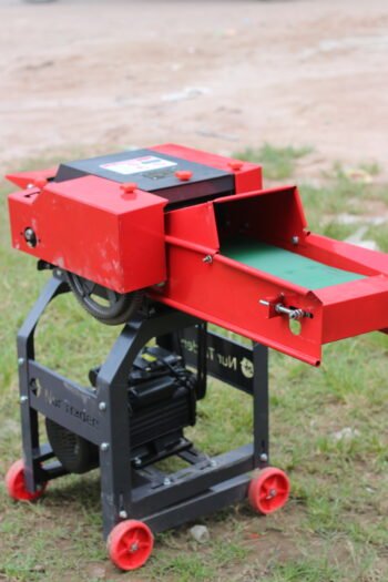 খড় ও ঘাস কাটার মেশিন